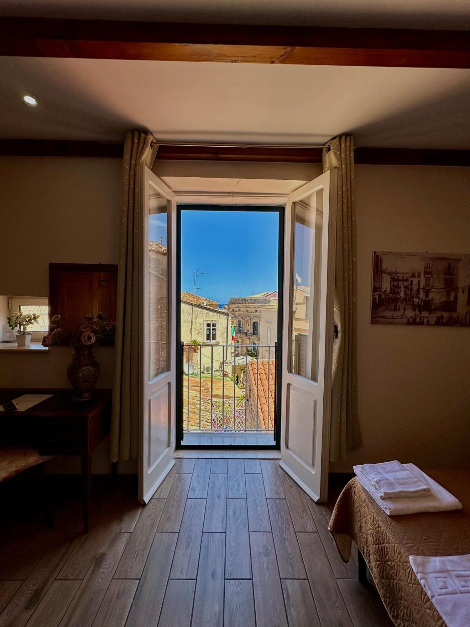 Lorylu Tropea Exterior foto